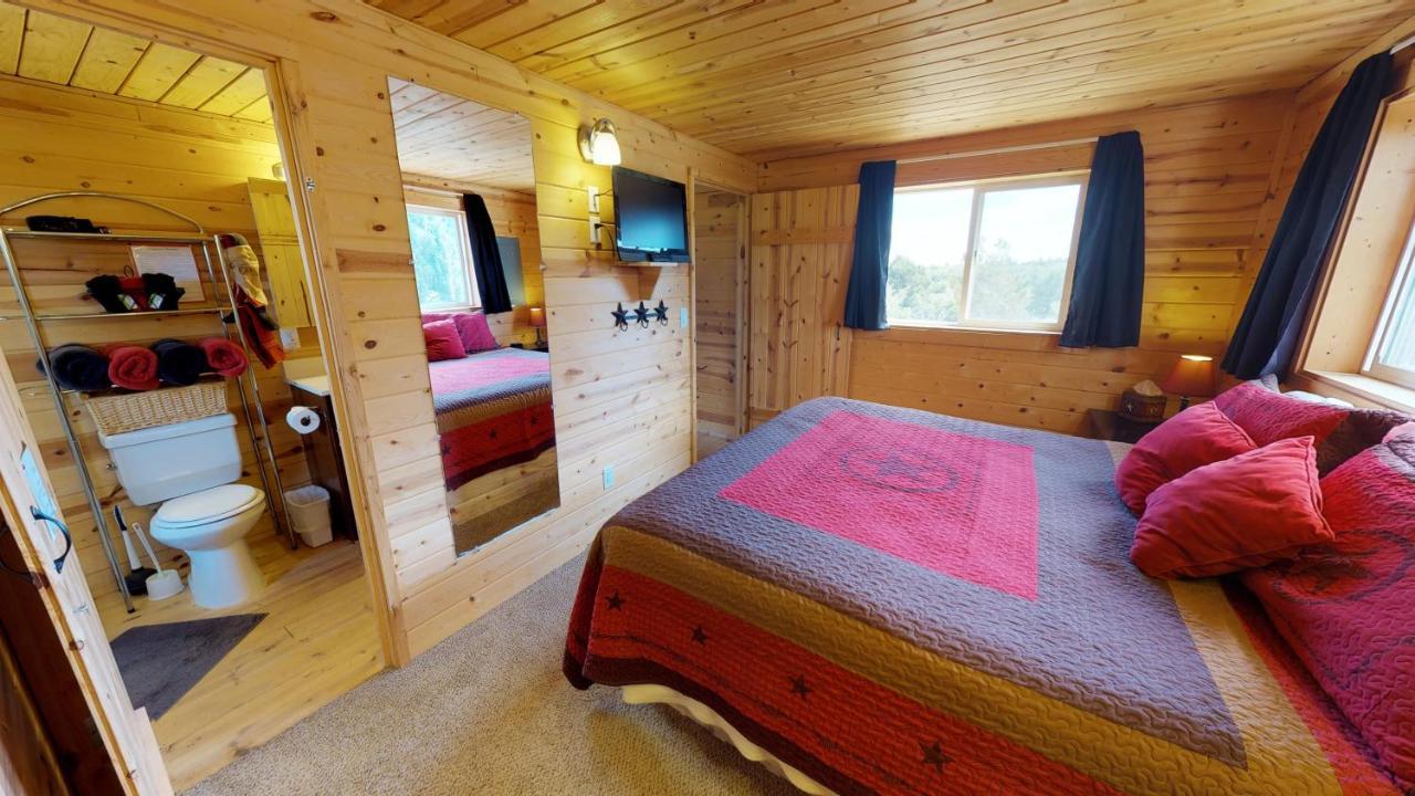 White Pine Cabin By Canyonlands Lodging Монтичелло Экстерьер фото