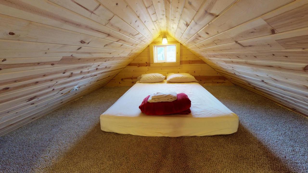White Pine Cabin By Canyonlands Lodging Монтичелло Экстерьер фото